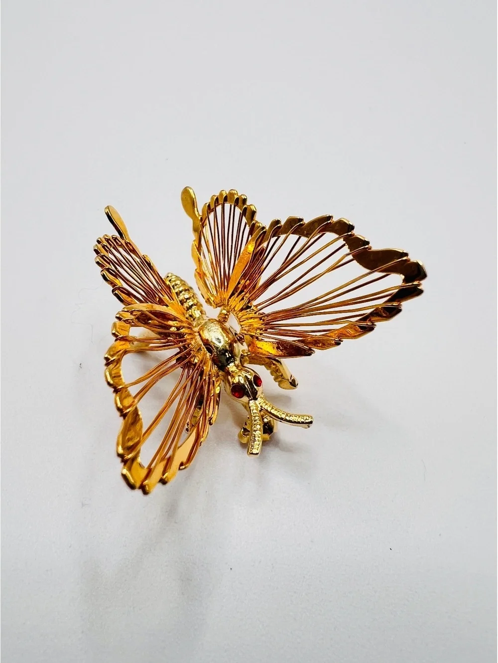 Vintage Gold Tone 3D Butterfly Brooch Wirework Wings Red Eyes